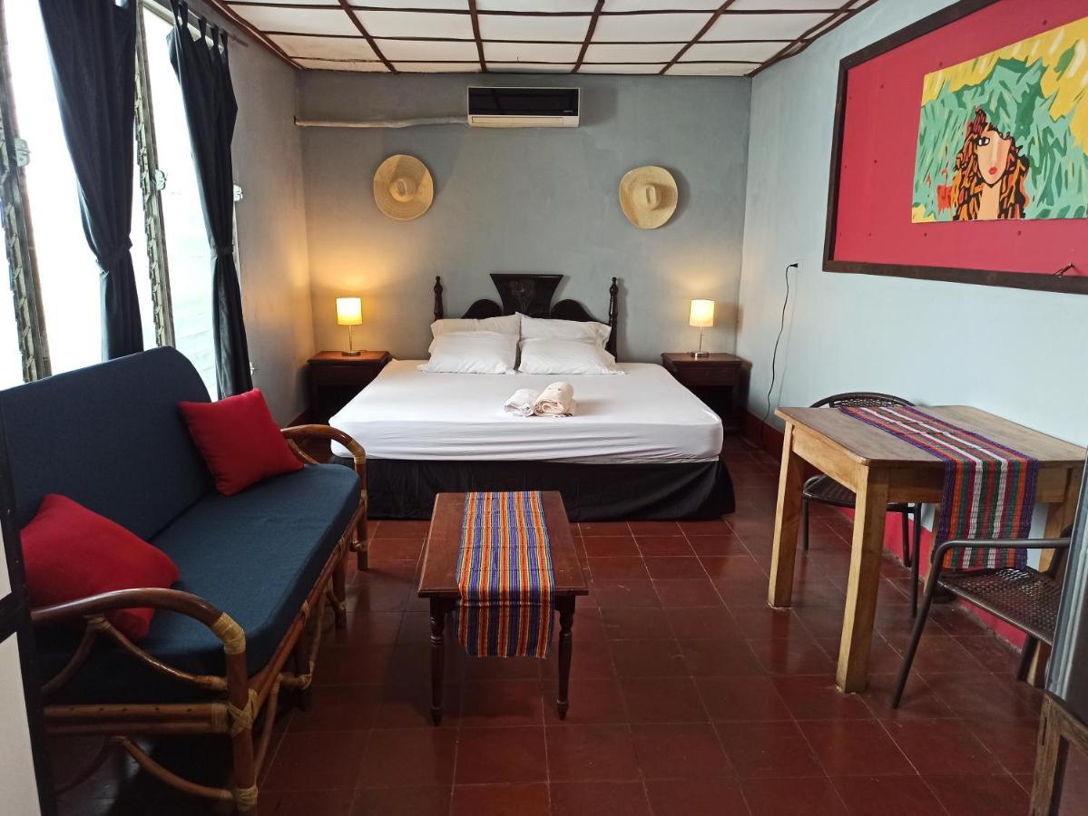 Hostal Harvest House León Eksteriør billede