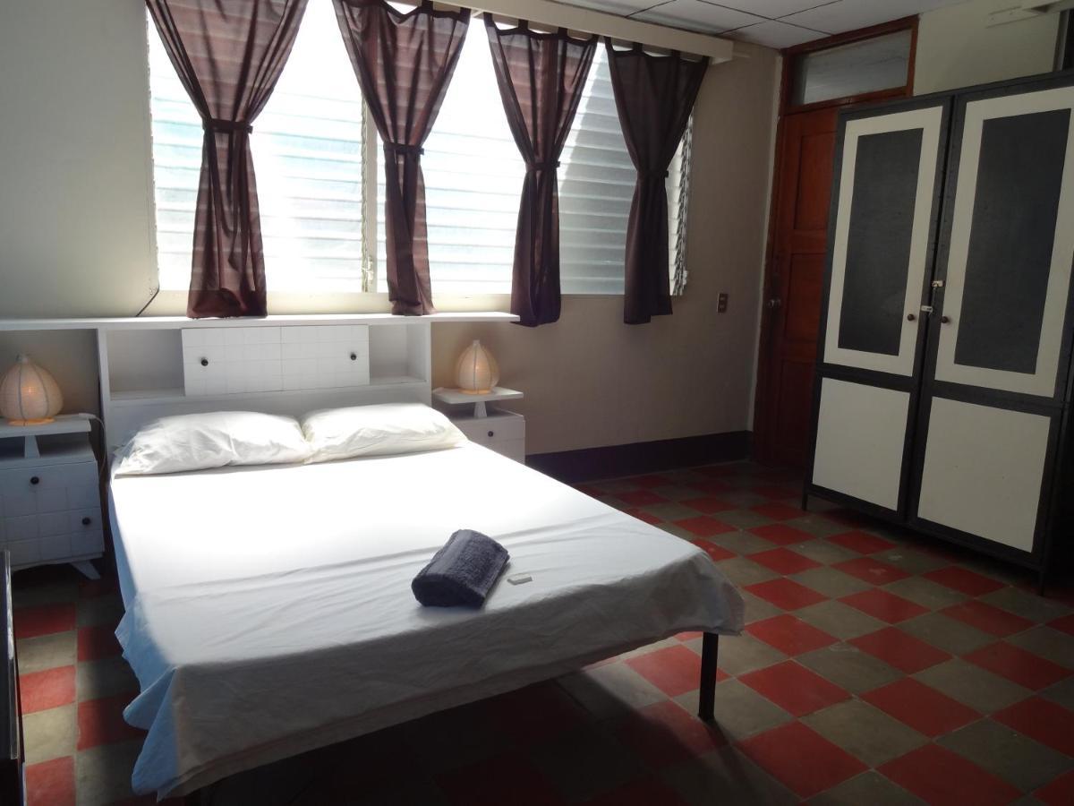 Hostal Harvest House León Eksteriør billede