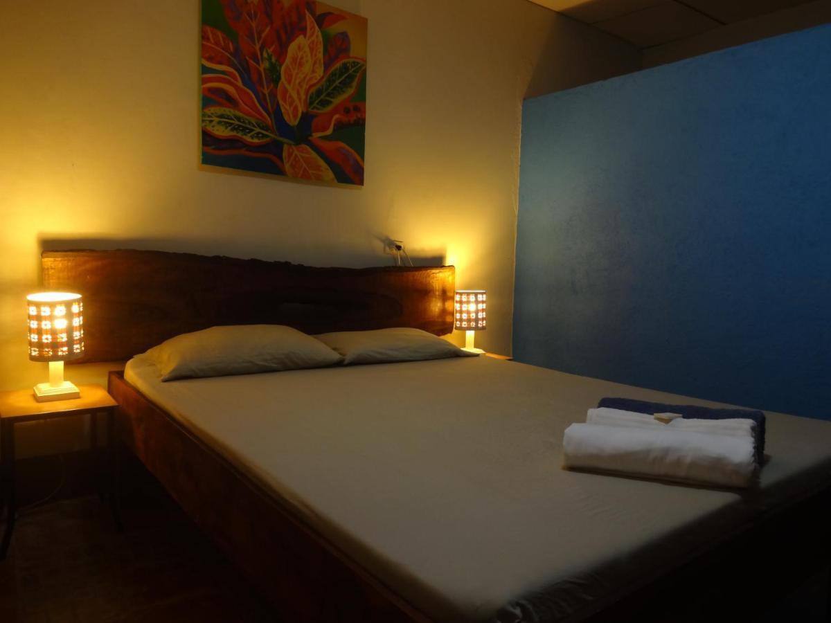 Hostal Harvest House León Eksteriør billede