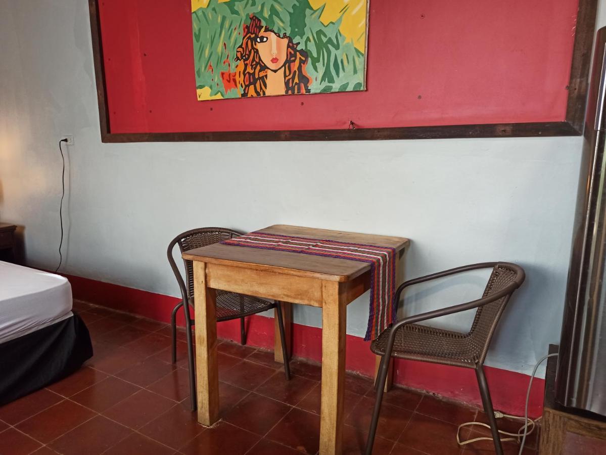Hostal Harvest House León Eksteriør billede